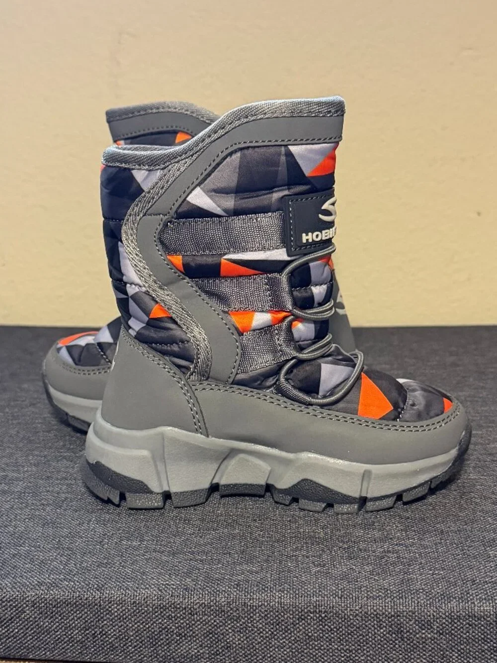 Toddler Insulated Snow Boots, estimated size 10-11